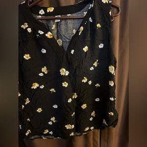Old navy floral tank